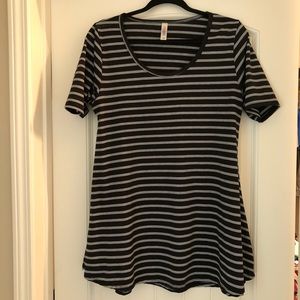 Lularoe Perfect tee
